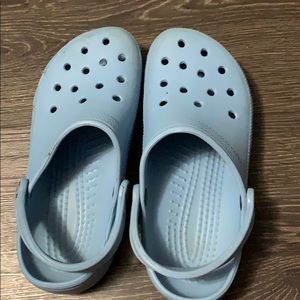Women’s blue crocs
